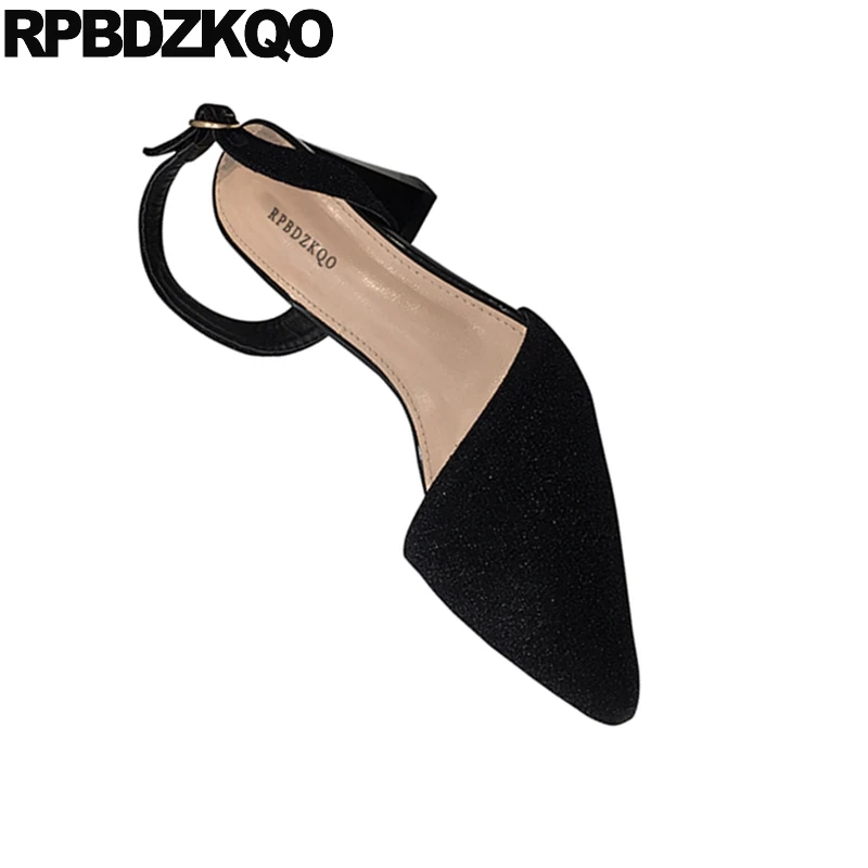 Женские босоножки без шнуровки черные туфли с острым носком на толстом массивном