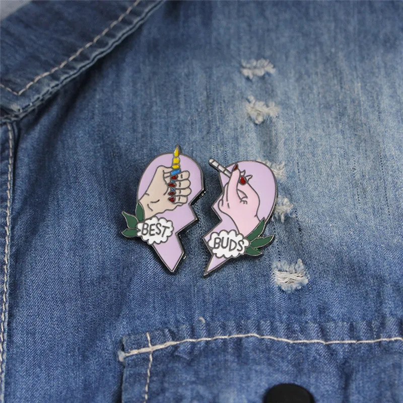 2Pcs BEST BUDS Purple Pink Enamel Pins Buckle Bag Collar Lapel Pin Jewelry Gift Broken Heart 2 Hands Brooch | Украшения и