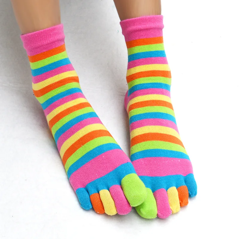

Women Five Fingers Socks Running Fitness Yoga Socks Female Pilates Socks Lovely Air Cotton Rainbow Stripe Toe Socks sport socks