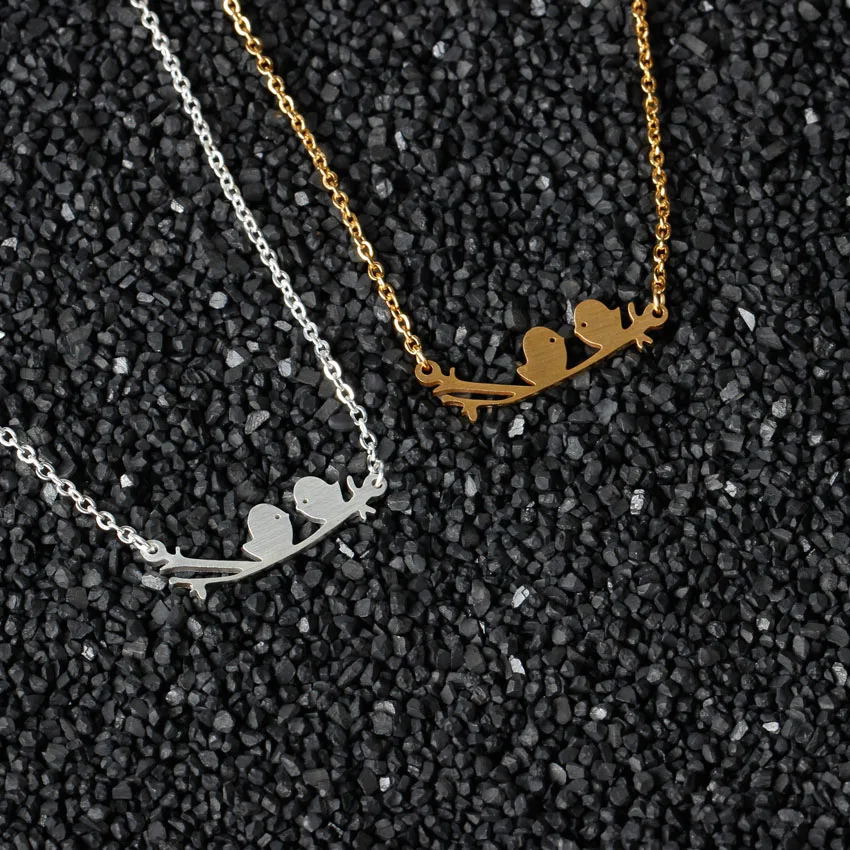 V привлечь Семья Jewelry Нержавеющая сталь любовник птица Цепочки и ожерелья Мода 2017
