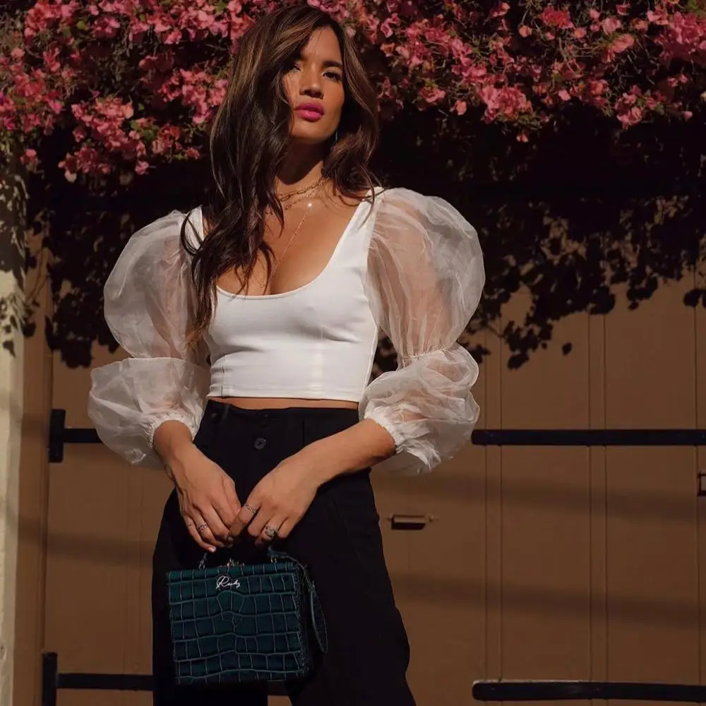 Женский укороченный топ с круглым вырезом сетчатый однотонный пышными рукавами