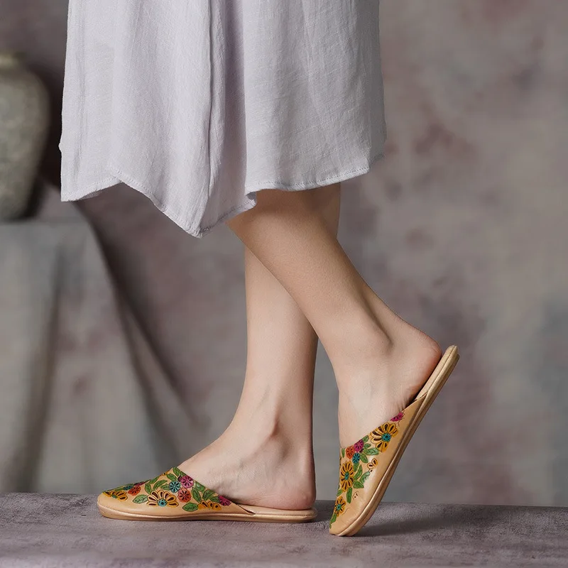 Женские кожаные шлёпанцы с вышивкой синие весенние туфли ручной работы из