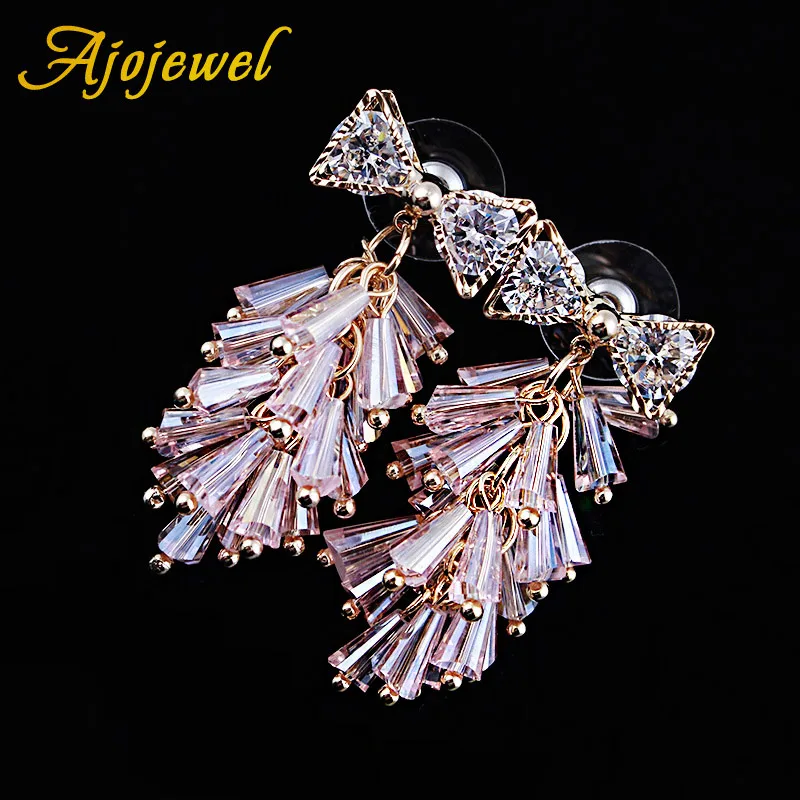 Женские серьги с кисточками и кристаллами Ajojewel бантом из циркония розового