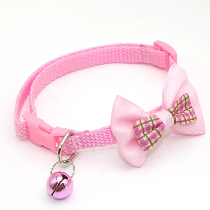 pink 1 шт. милый плед бантом Домашние животные кошки воротник Карамельный цвет Регулируемая Щенок Cat Цепочки и ожерелья галстук-бабочка с колокольчиками маленьких собак котенок воротники - Цвет: pink