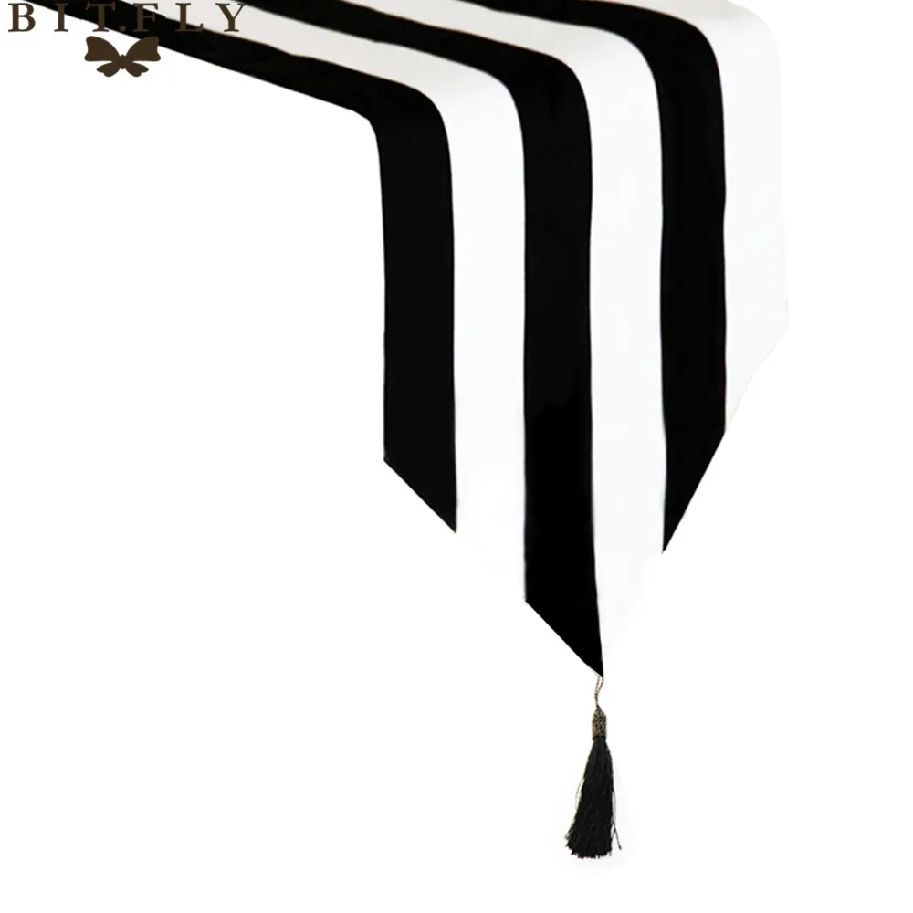 

Modern Striped Pattern Table Runner Black & White Geometric Table Topper hotel bed runner Home Decor table cloth tassel