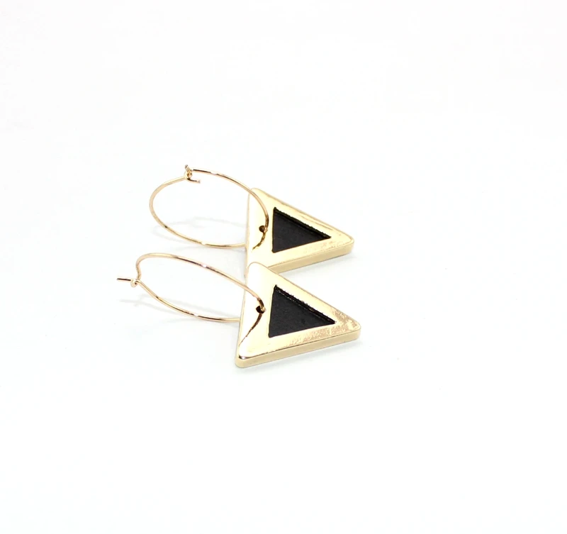 Новинка 2017 серьги-капли из натурального дерева с геометрическим рисунком