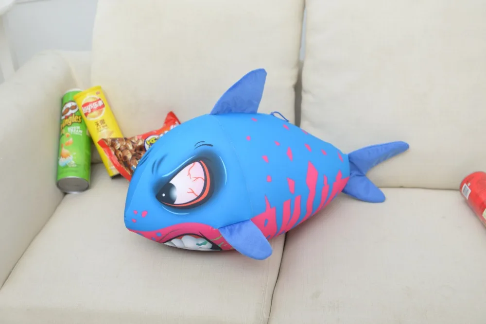 Бесплатная доставка 1 шт. имитация большого глаза гигантская Акула плюшевая