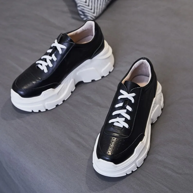 

2019 Spring New Women Flats Shoes Platform Sneakers Shoes Leather Casual lady sport shoes lace up flats heels creepers moccasins