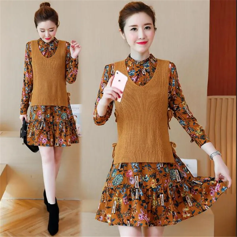 

2018Spring Autumn Women's 2 piece Dress Knitting short Vest + Long Sleeve Printed Dress leisure Vestido girls Piece Vestidos 238