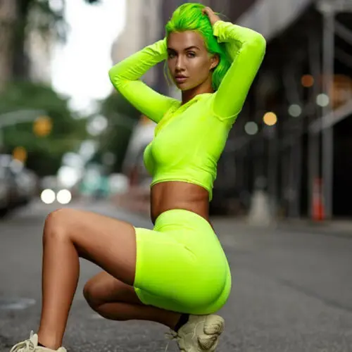 Женский спортивный костюм из 2 предметов свитшот с капюшоном и штаны |