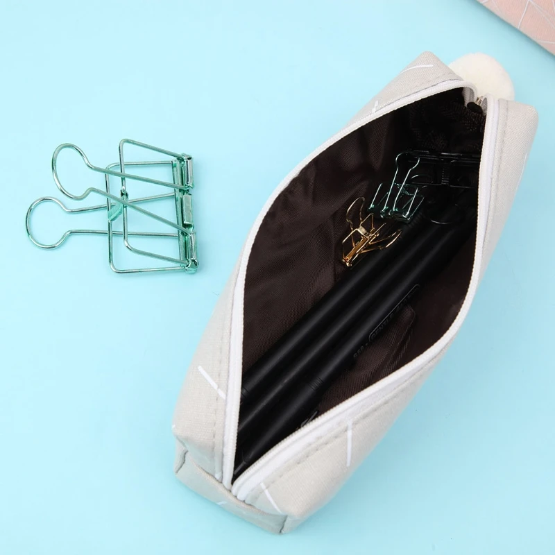 Лаконичный однотонный пенал для девочек студенческий с меховым шариком