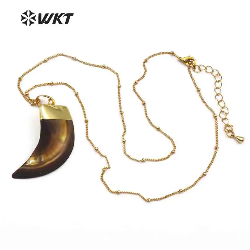 

WT-JN053 5pcs Custom lovely Natural Shell Moon Necklace Pendant 24k gold strim Decorate Pendant for Girl jewelry birthday Gift