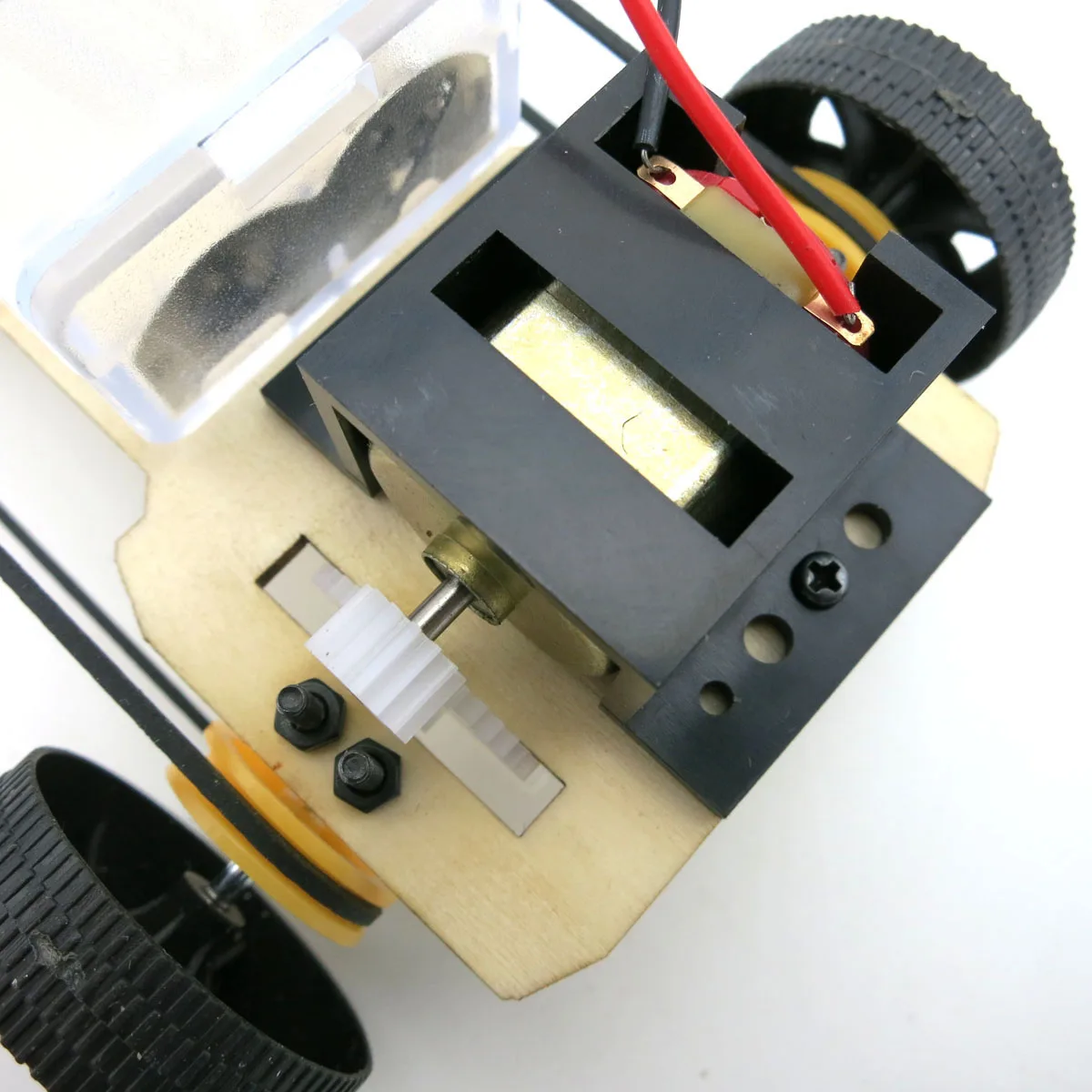 Электрический двигатель DIY четыре колеса бегун автомобиль ручной работы игрушки физический Gizmo строительные блоки наборы дерево собранная игрушка обучающий инструмент