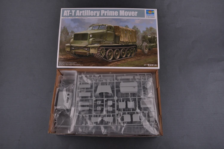 Труба 09501 1:35 модель тяжелого трактора в сборе |assembly model|model assemblytrumpeter model |