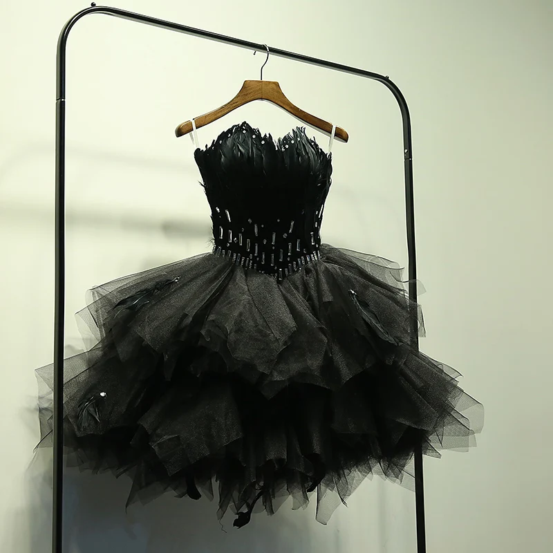 

Chic Mini Homecoming Dresses Black Feathers Banquet Party Formal Dress Charming Evening Gown 2020 Robe De Mariee