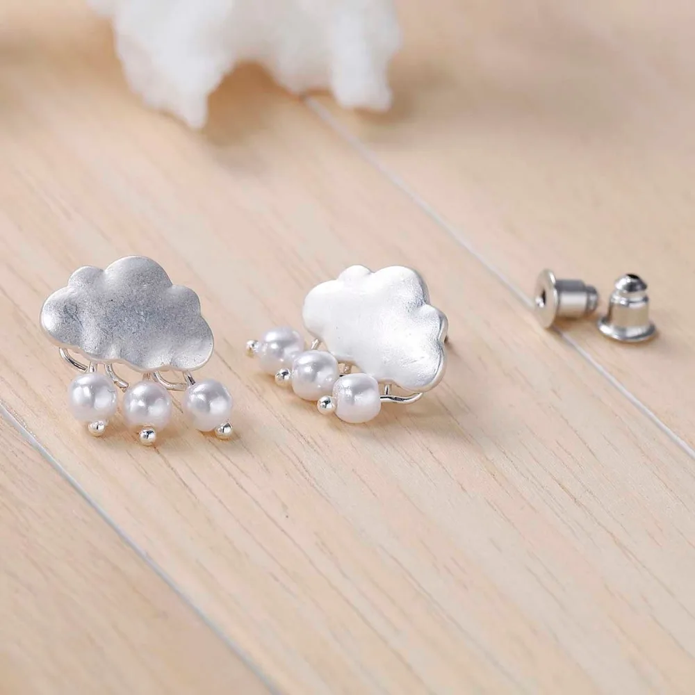 Серьги гвоздики DoreenBeads в форме дождливого облака серебряный цвет золотой белый