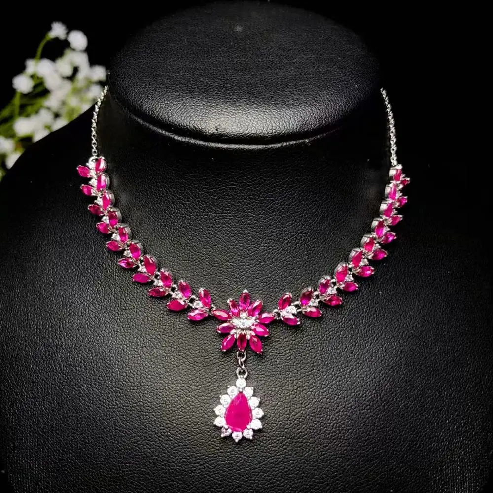 Ожерелье женское из красного рубина сердечко с драгоценным камнем стиль