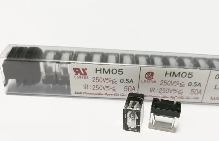 100% новый Daito Fuse HM03 0.3A HM05 0.5A HM10 1A HM16 1.6A HM20 2A HM32 3.2A HM50 5A напишите красный |