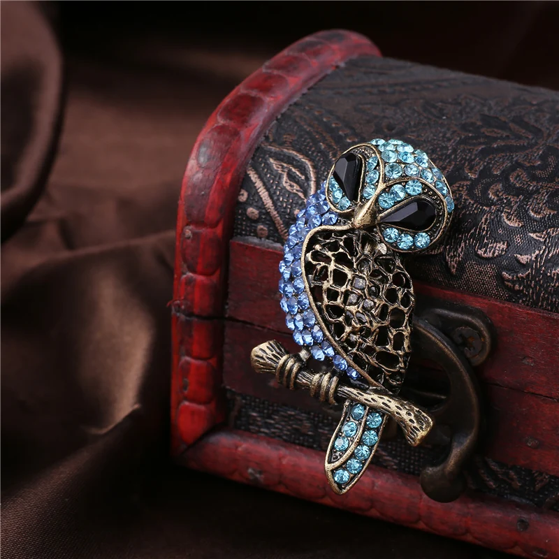 Винтажная брошь в форме совы синий кристалл горного хрусталя сова на ветке виде