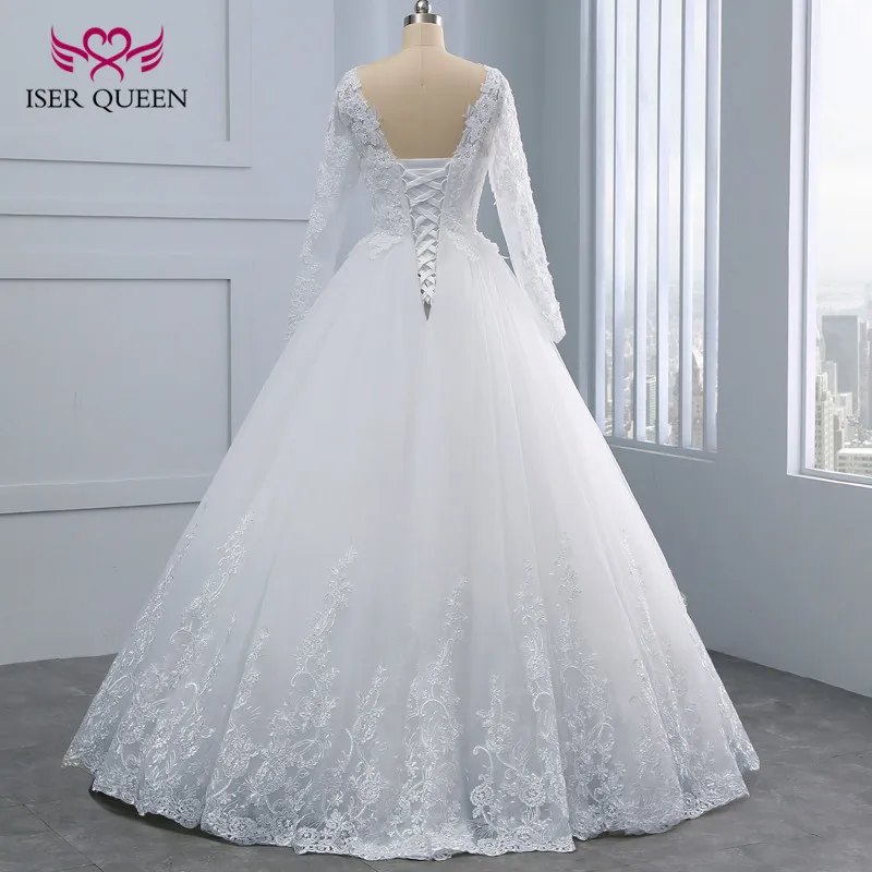 Свадебное платье с вышивкой трапециевидной формы длинными рукавами и круглым