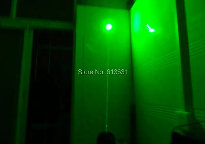 

Hot! Green laser pointer 500000m 532nm Flashlight Lazer burning SD Laser 303 Presenter Burn Matches & Light Cigarette+Safe key
