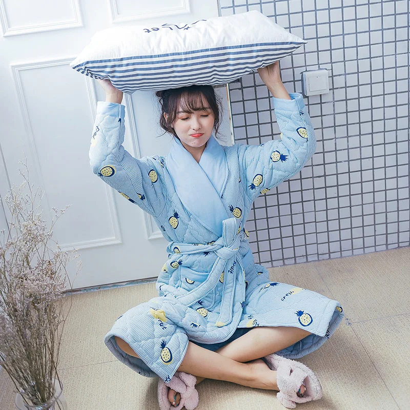 Женский утепленный пеньюар с длинным рукавом из хлопка