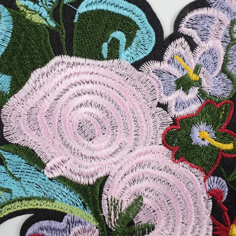 

Rose Flower Floral Collar Patches Applique Badge Embroidered Fabric Sticker Clothes Jacket Jeans Garment Patches NL264
