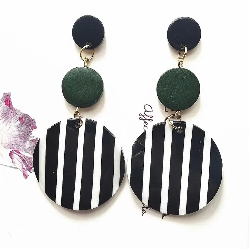 green black white Черные белые большие круглые серьги для женщин, длинные висячие серьги-капли, новинка, корейские серьги в полоску - Окраска металла: green black white