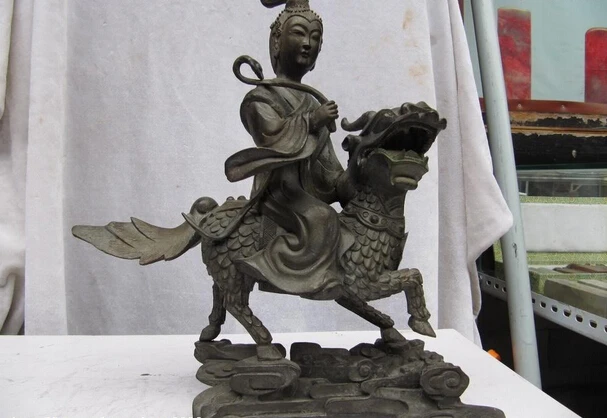 

song voge gem S0920 China pure bronze Bronze Carved Kwan-yin Guan Yin Boddhisattva sit kylin Statue