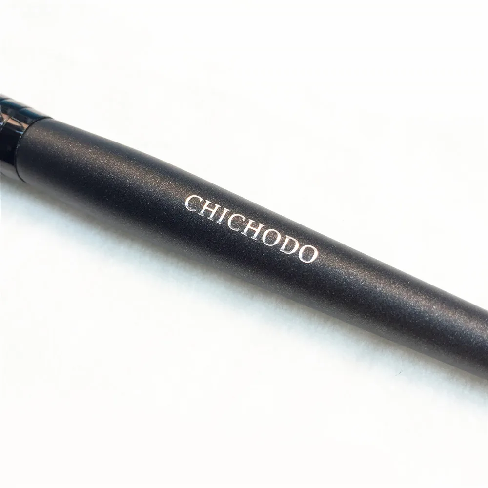 CHICHODO Pro Большая кисть для смешивания Прецизионная пудры хайлайтер косметический
