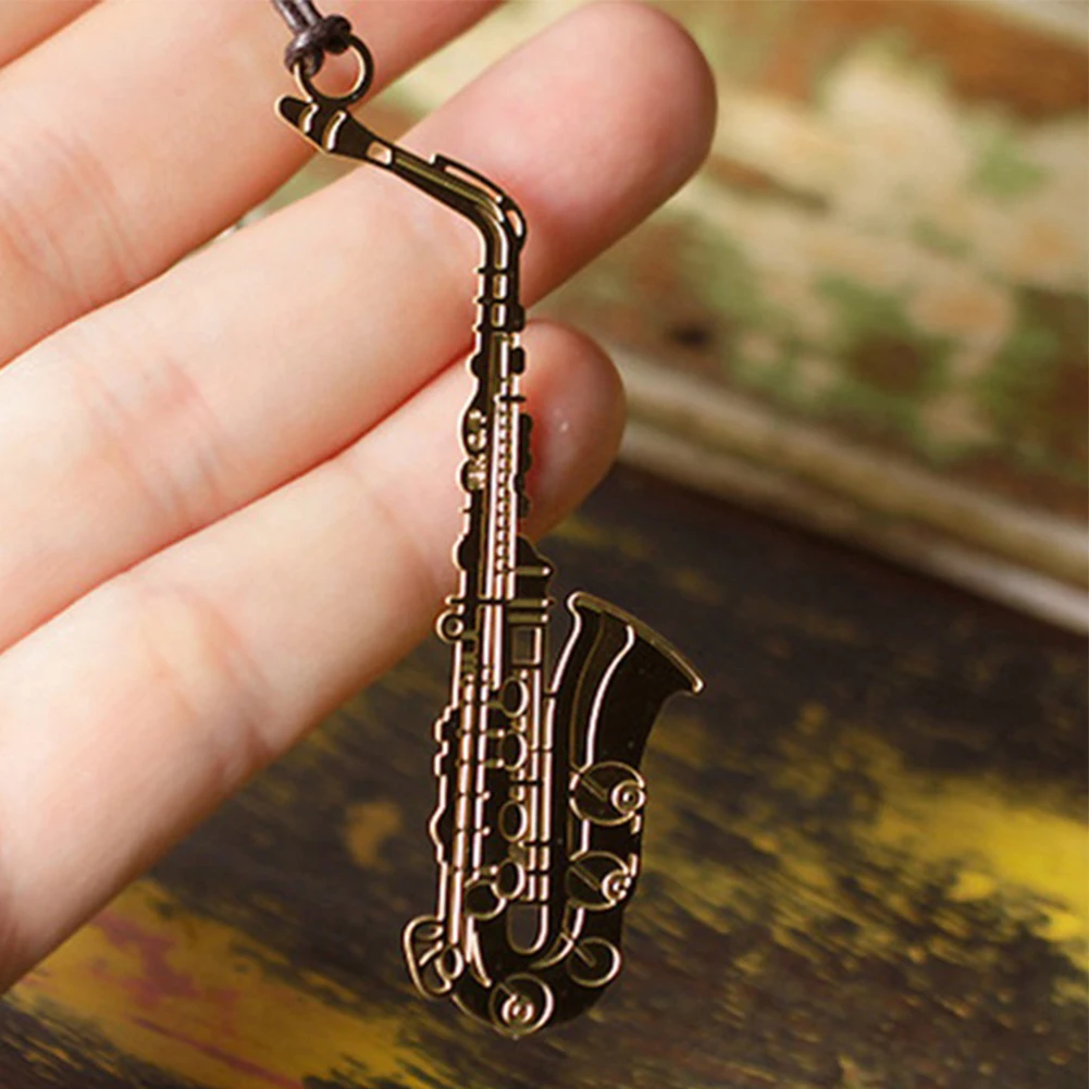 Творческий 4 шт. Позолоченные металлический инструмент закладки Книга