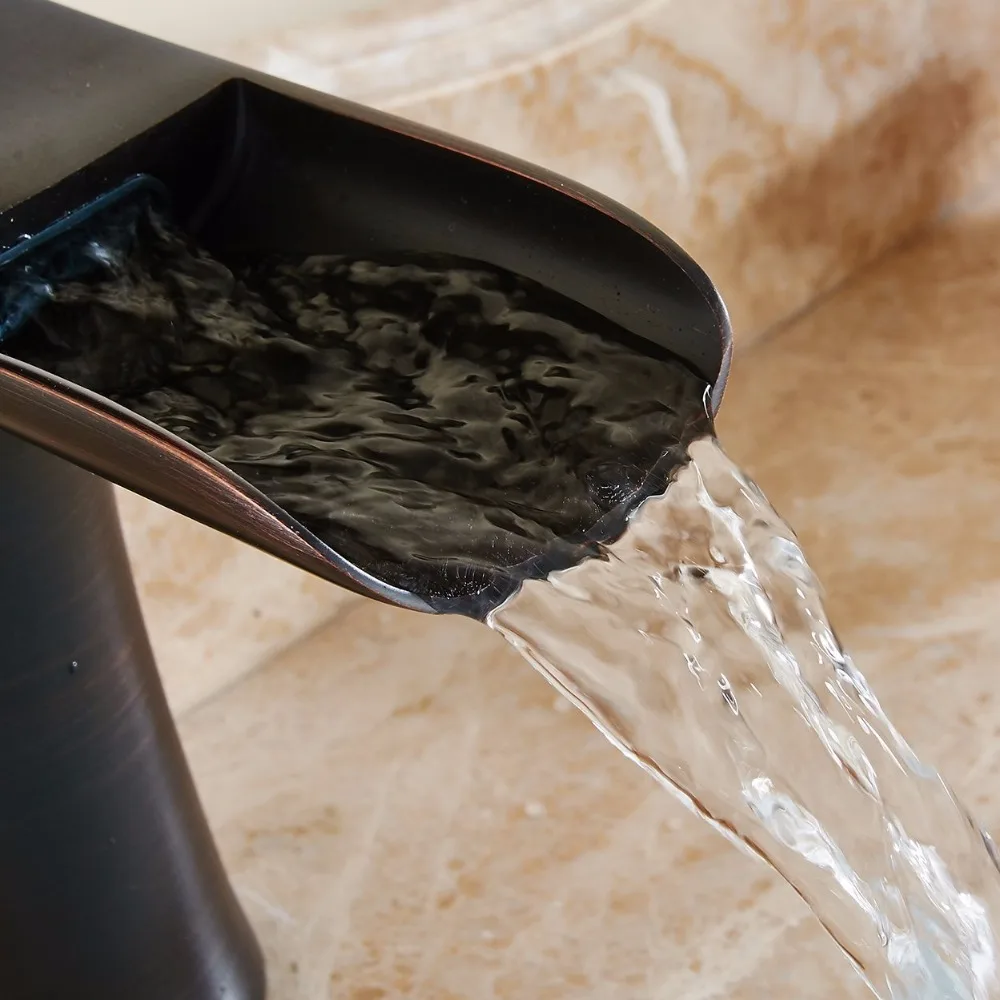 Смеситель для ванной комнаты Beelee кран с водопадом белого и античного цвета