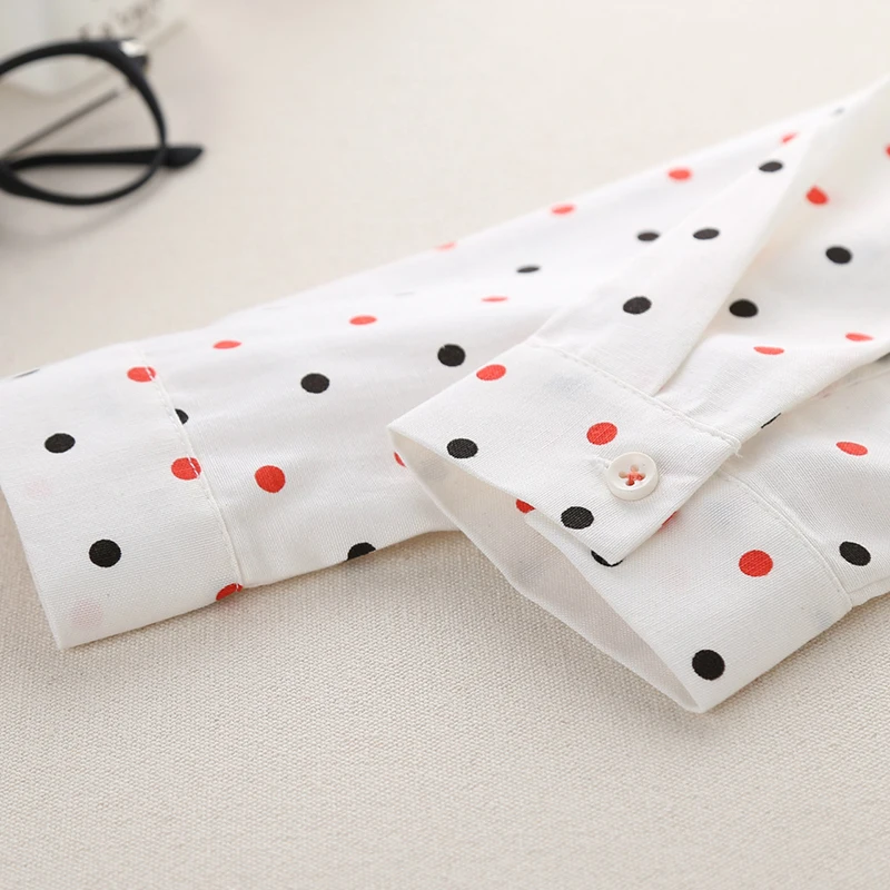 2016 женские джинсовые рубашки в горошек модные с вышитым котом и карманами