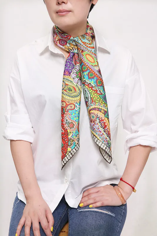 Новый дизайн шелковый шарф модный женский цветы два цвета размер: 90x90 Материал: 100%