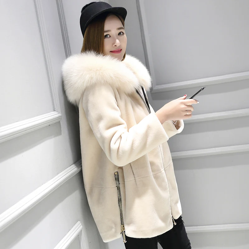 2022 women natural real sheep shearling fur coat 100% real shearling jacket with real The fox fur winter lady real wool fur