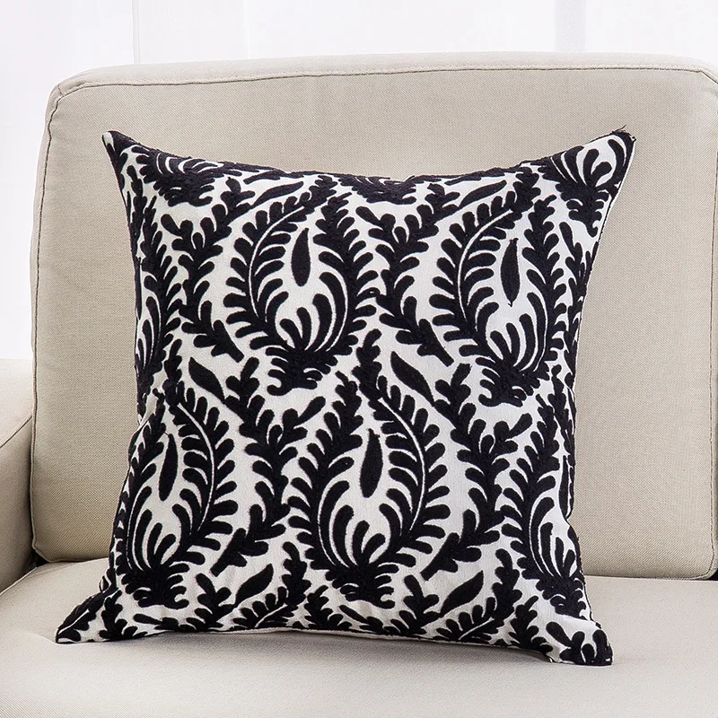 Modern Black And White Pillow Case Simple Geometric Embroidery Pillow Cover Comfortable Hidden Zipper Cushion Cover Available