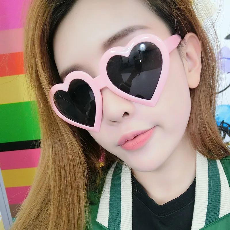 2018 Модные женские солнцезащитные очки в форме сердца прекрасные для вечеринки