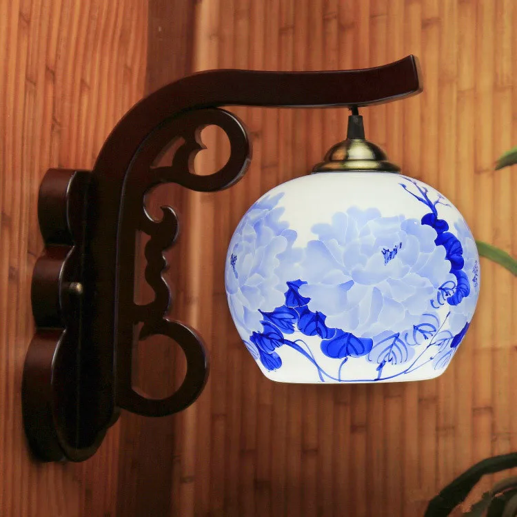 Прикроватная настенная лампа в современном стиле для спальни лестницы