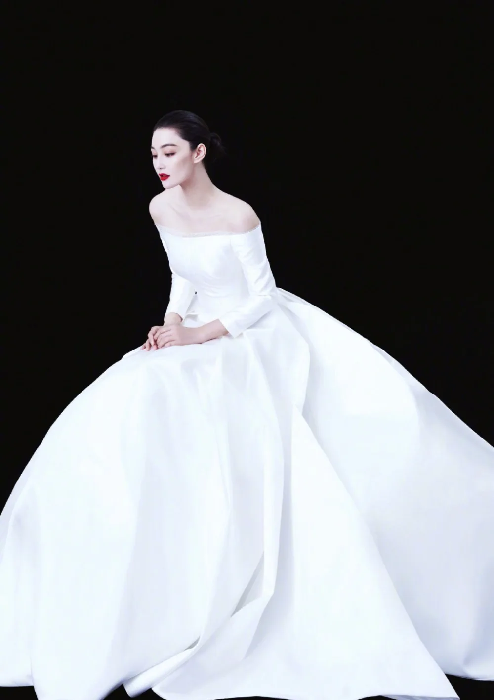 Женское сатиновое платье A Line с длинным рукавом и зеленым наполнителем