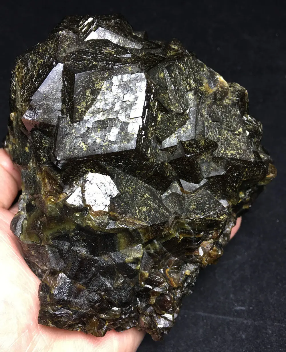 

2440g New Find Raw Natural Garnet crystal Mineral specimens wedding souvenirs guests
