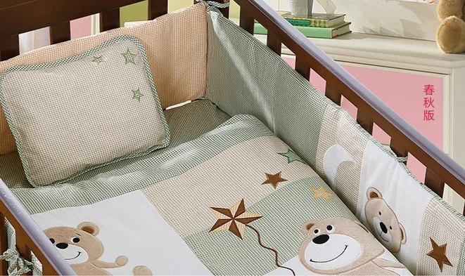 Комплект вышивка детское постельное белье из 4 предметов для новорожденных