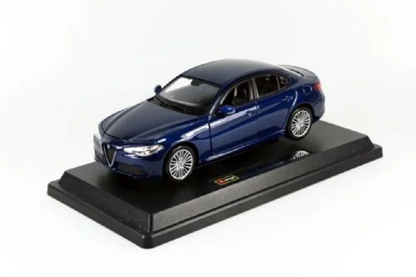 Bburago 1:24 Alfa Romeo Giulia литая модель спортивный гоночный автомобиль игрушка в коробке