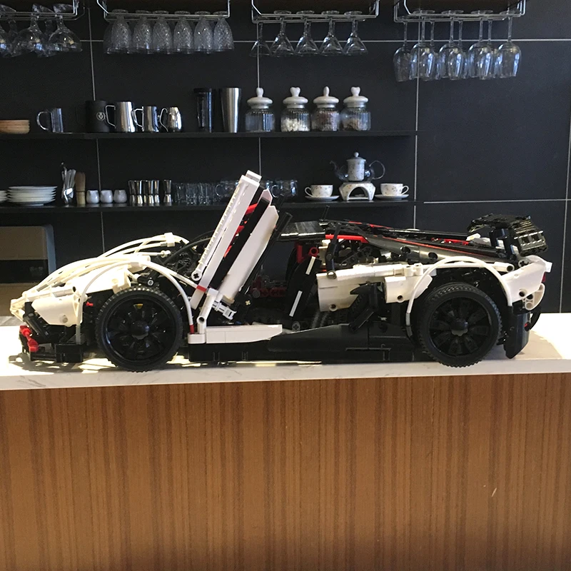 В наличии 23006 MOC Technic серия хэтчбек Тип гоночный автомобиль 2838 шт. строительные