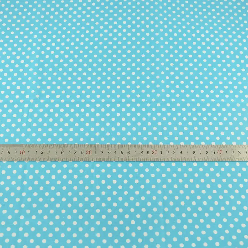 Ткань небесно голубой с принтом в белый горошек текстиль Лоскутная