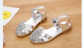 silver Сандалии-гладиаторы с блестками и сердечками для девочек г. Новая модная летняя блестящая обувь размеры 21-36 розовый фиолетовый золотой и серебряный - Цвет: silver