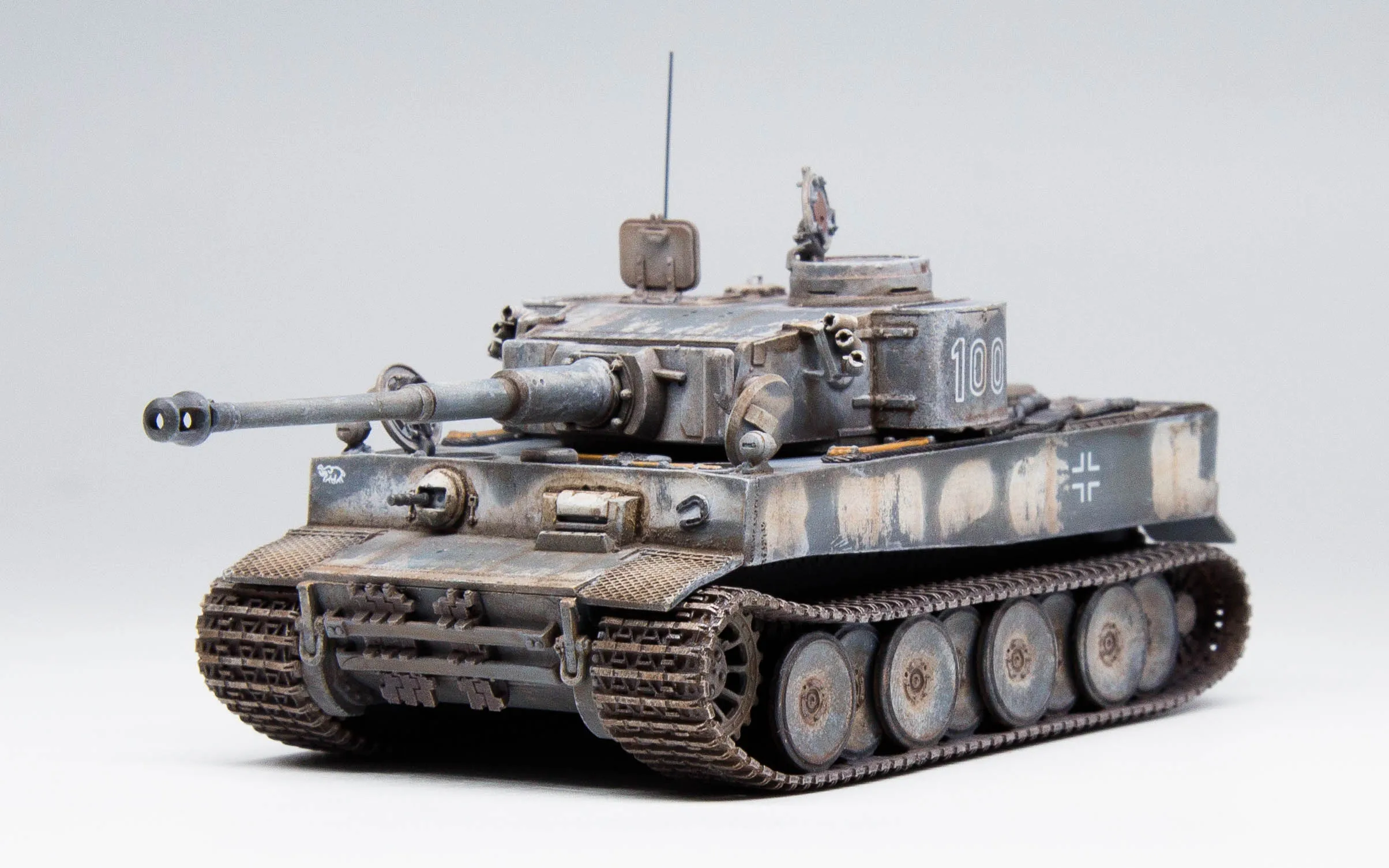 1/72 Pro-Built Tiger I Начальная продукция тяжелый танк зима камуфляж Готовая модель |