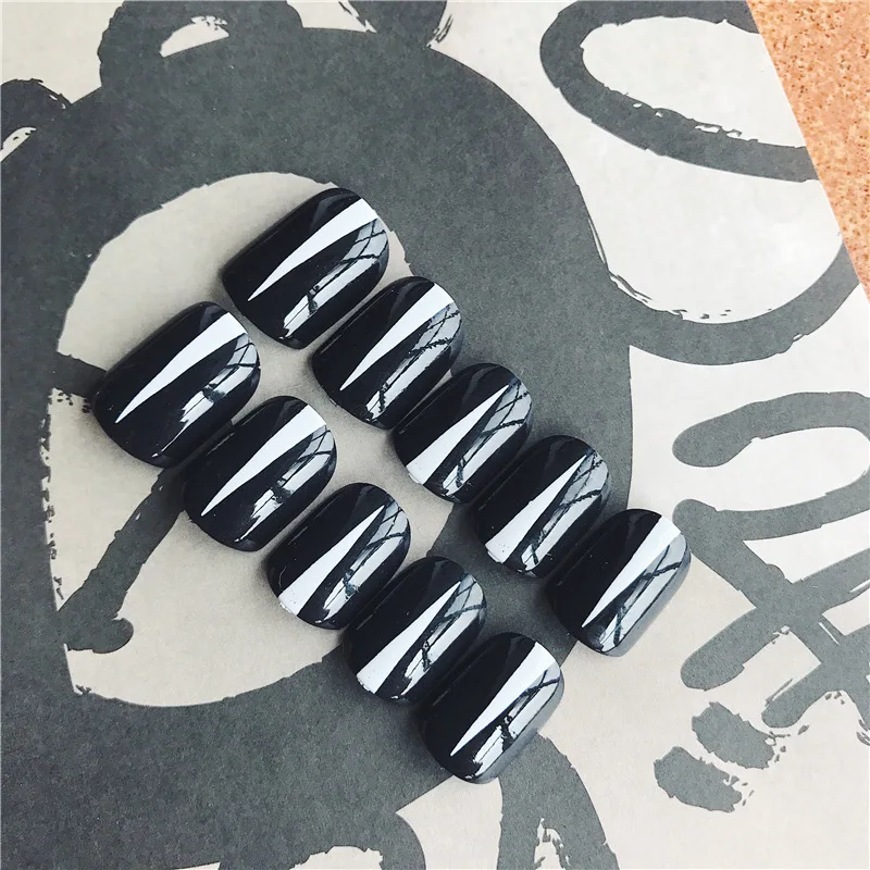 Простые 24 шт./компл. черные и белые накладные ногти с v образным вырезом. Короткие