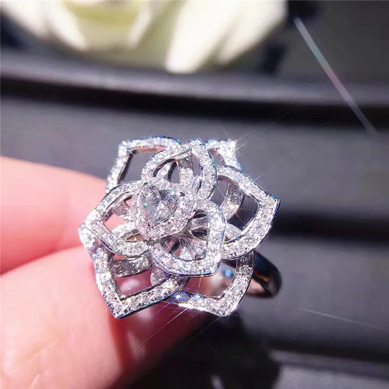 

Utimtree Fine Quality White Gold Color Heart Crystal Rose Flower Engagement Rings for Women Cubic Zirconia Wedding Ring Jewelry