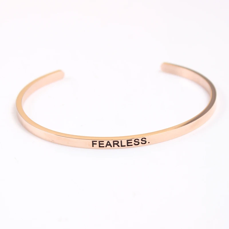 2017 Новый браслет с гравировкой из нержавеющей стали (бесстрашный) воодушевляющая