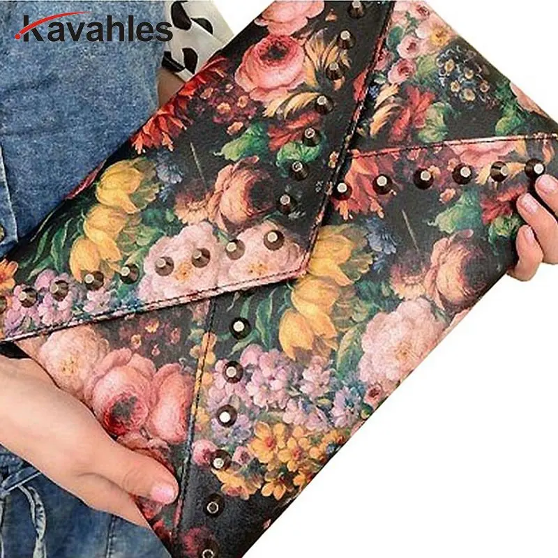 

2020 Spring Oil Painting Flower Women's Rivet Handbag Rose Day Clutch Envelope Messenger Bag Fashion High Quality A40-239